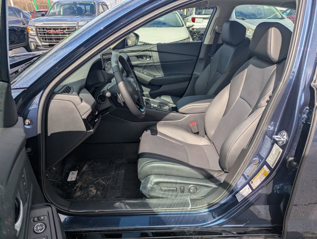 New 2026 Honda Accord EX-L image 9