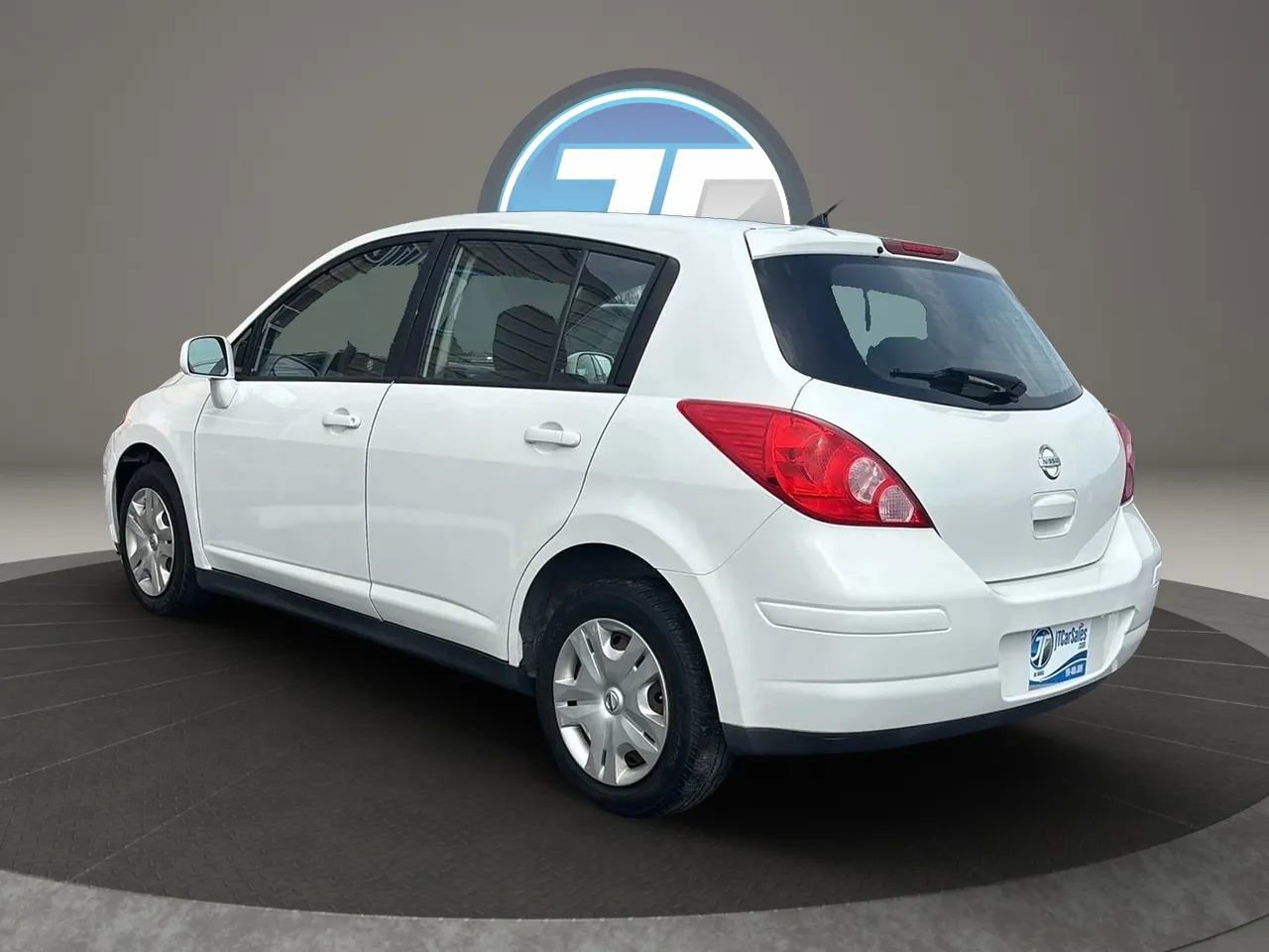 Used 2010 Nissan Versa 1.8 S image 4
