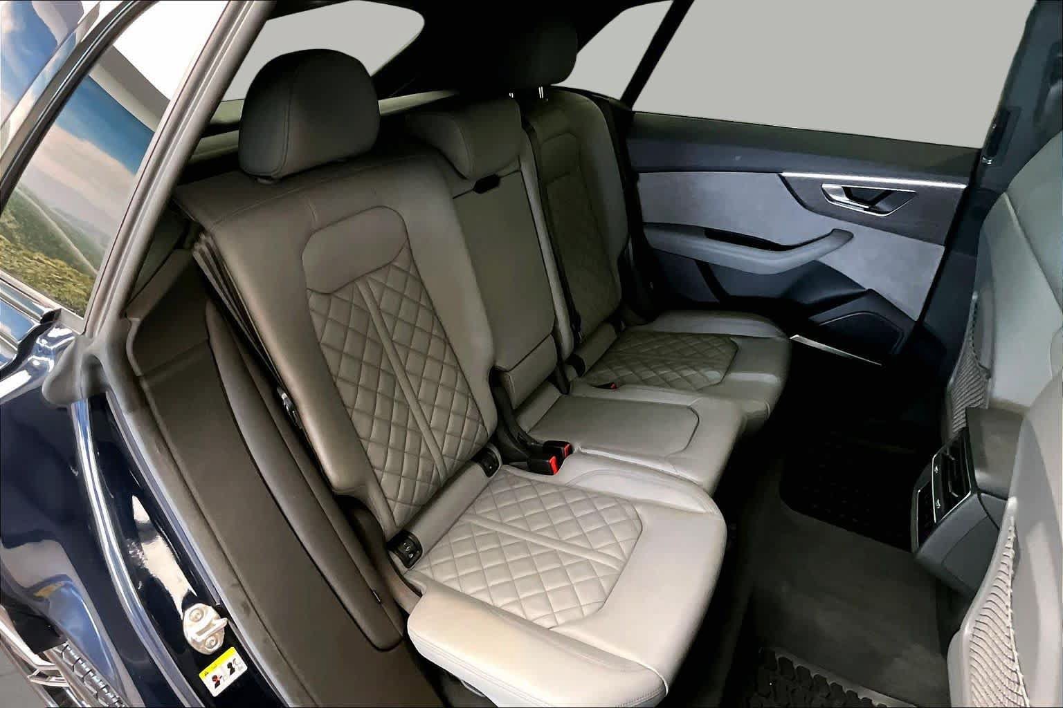 Certified 2023 Audi SQ8 Premium Plus AWD/4WD image 19