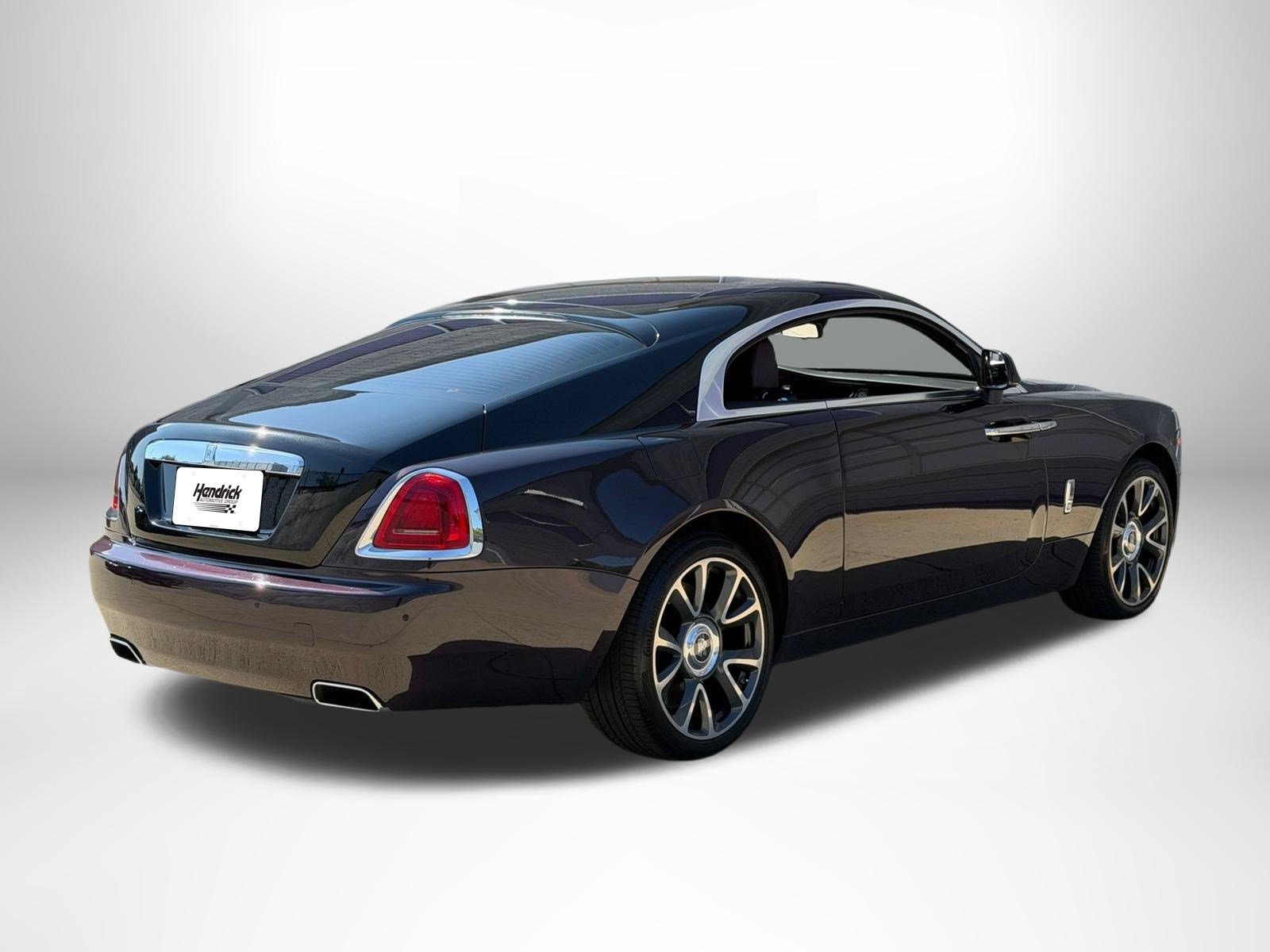 Used 2018 Rolls-Royce Wraith RWD image 3