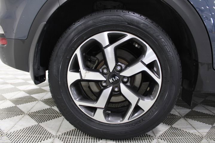 Used 2020 Kia Sportage LX image 44