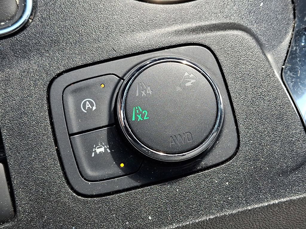 Certified 2024 Chevrolet Traverse LT image 25