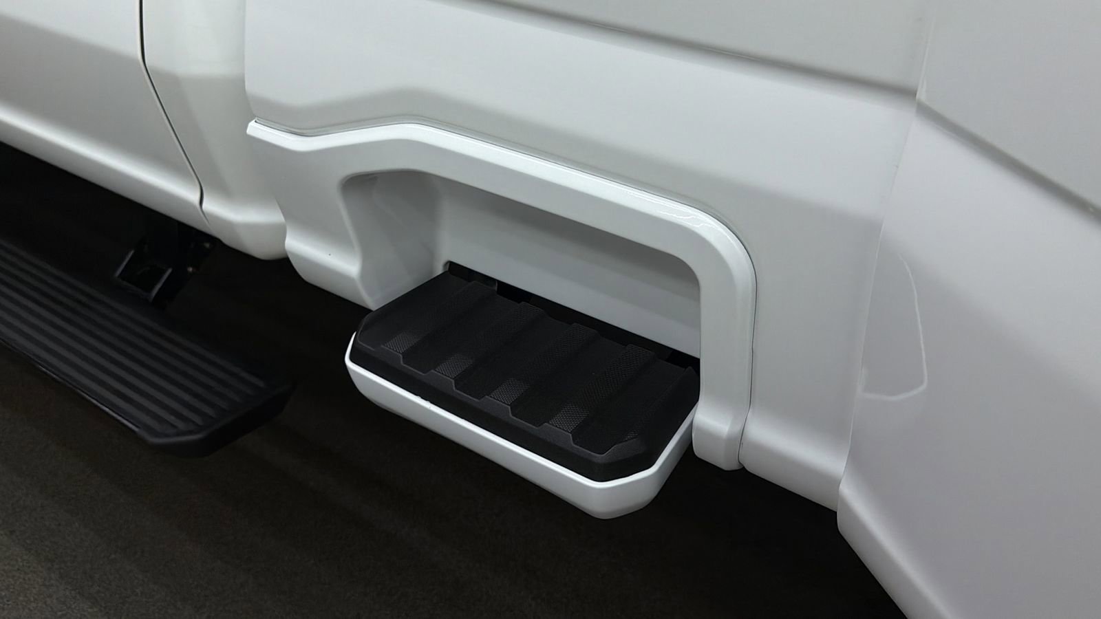 Used 2026 Ford F450 Platinum w/ FX4 Off-Road Package image 20