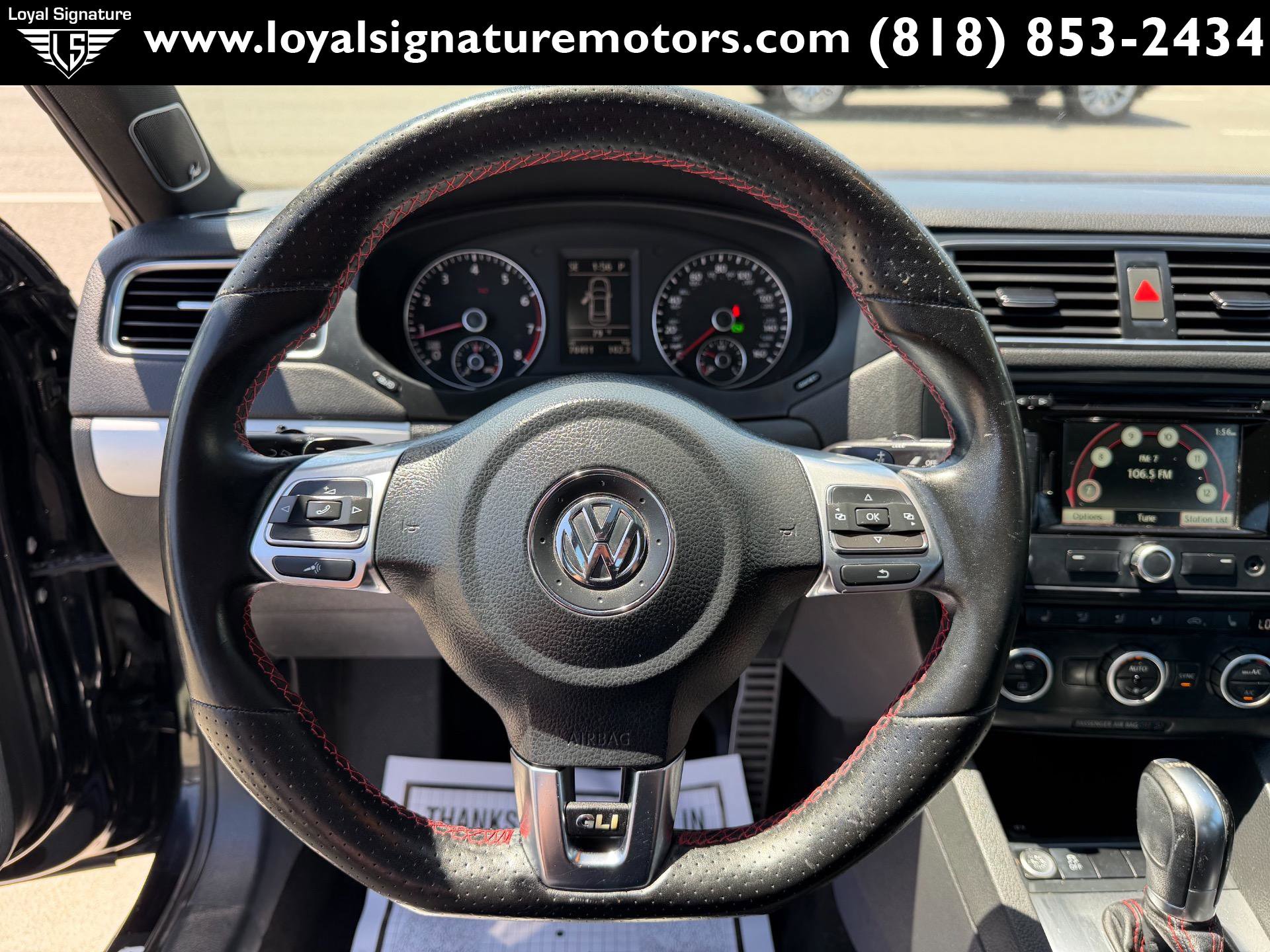Used 2013 Volkswagen Jetta GLI FWD image 25
