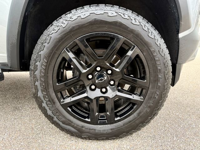 Used 2024 Chevrolet Colorado Trail Boss w/ Technology Package image 30