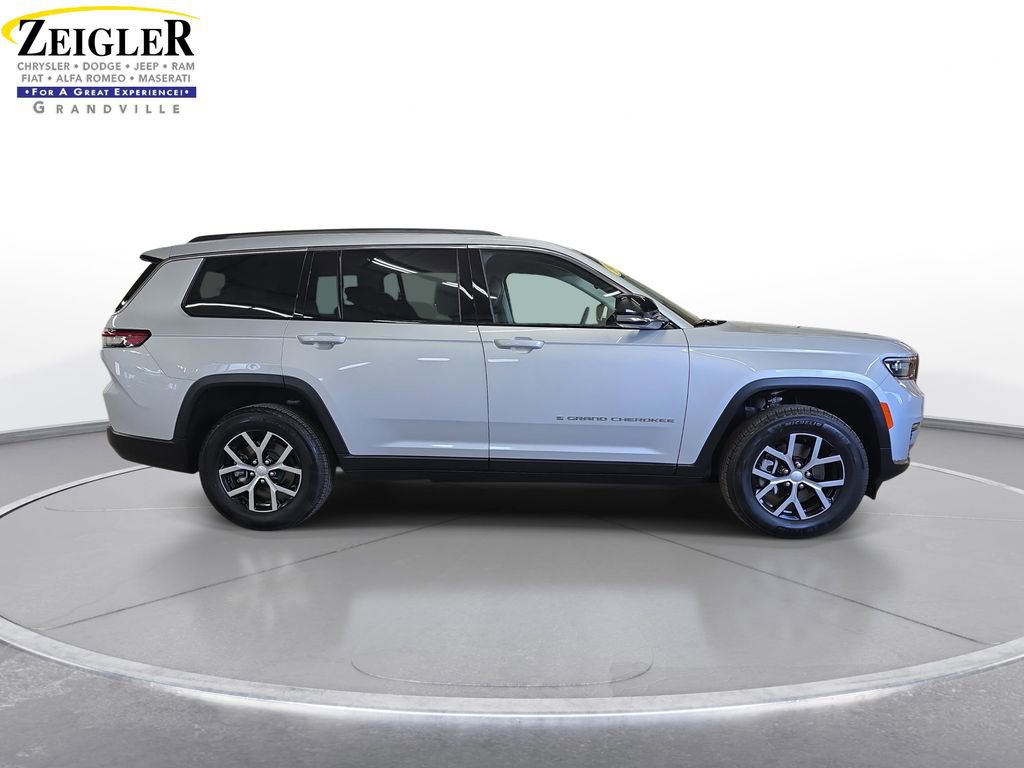 Certified 2023 Jeep Grand Cherokee L Limited w/ Trailer Tow Group (B) AWD/4WD image 4