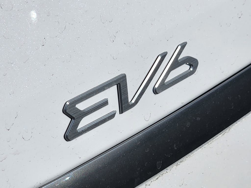 New 2025 Kia EV6 Wind image 13