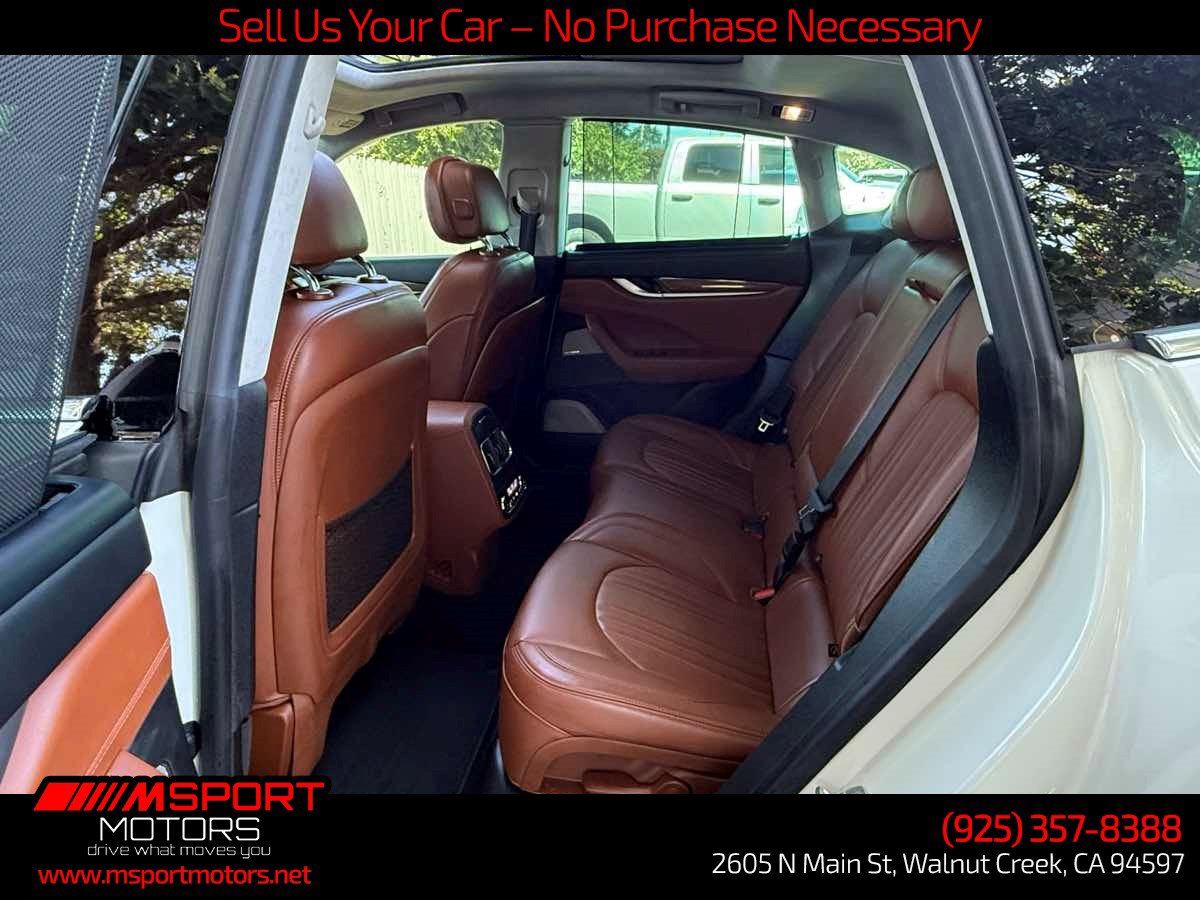 Used 2018 Maserati Levante S GranLusso AWD/4WD image 15
