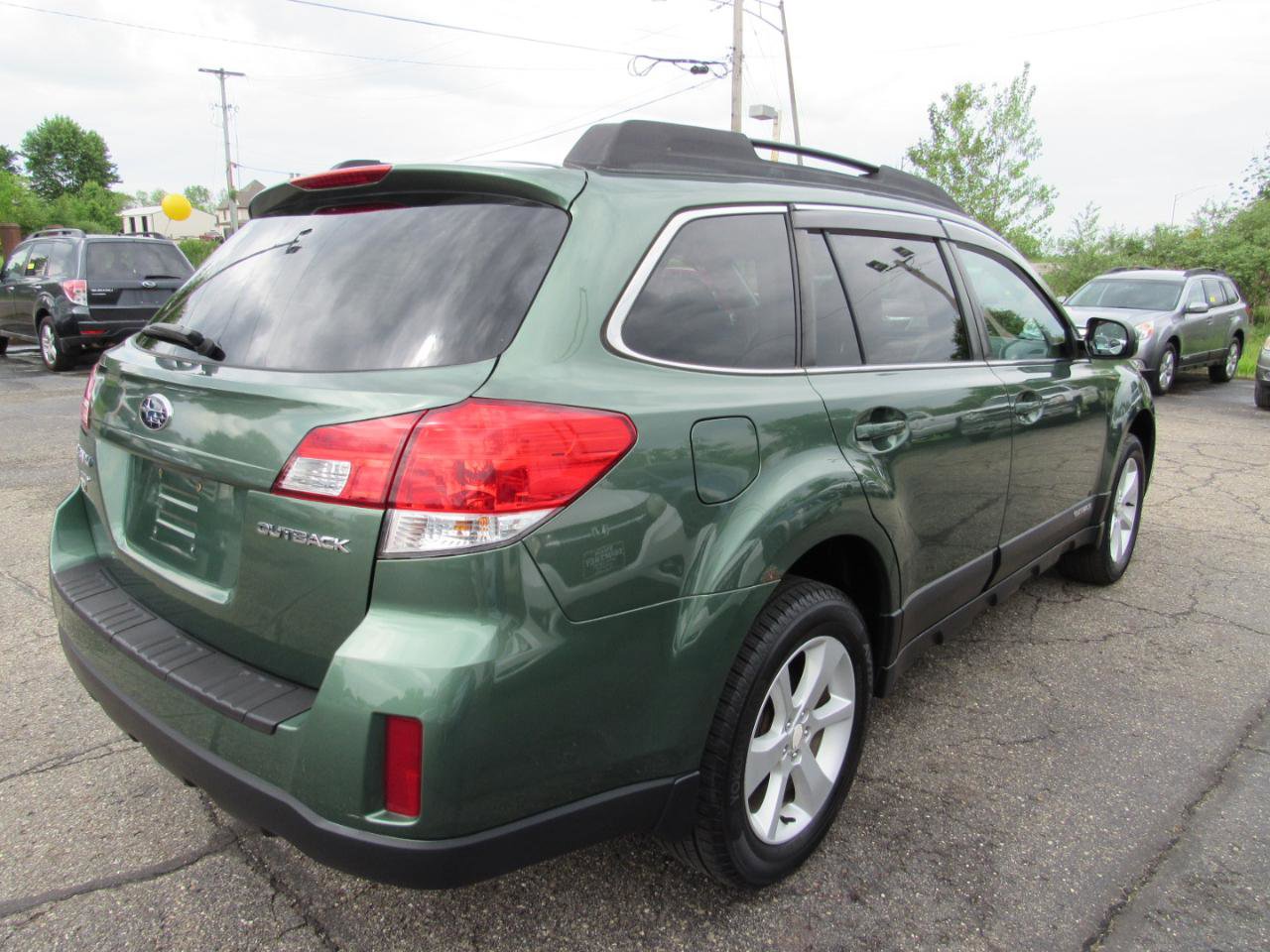 Used 2013 Subaru Outback 2.5i Premium w/ Popular Pkg 1B AWD/4WD image 23