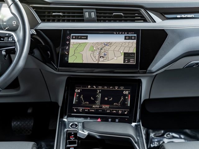 Used 2024 Audi Q8 e-tron Prestige w/ Prestige Package image 19
