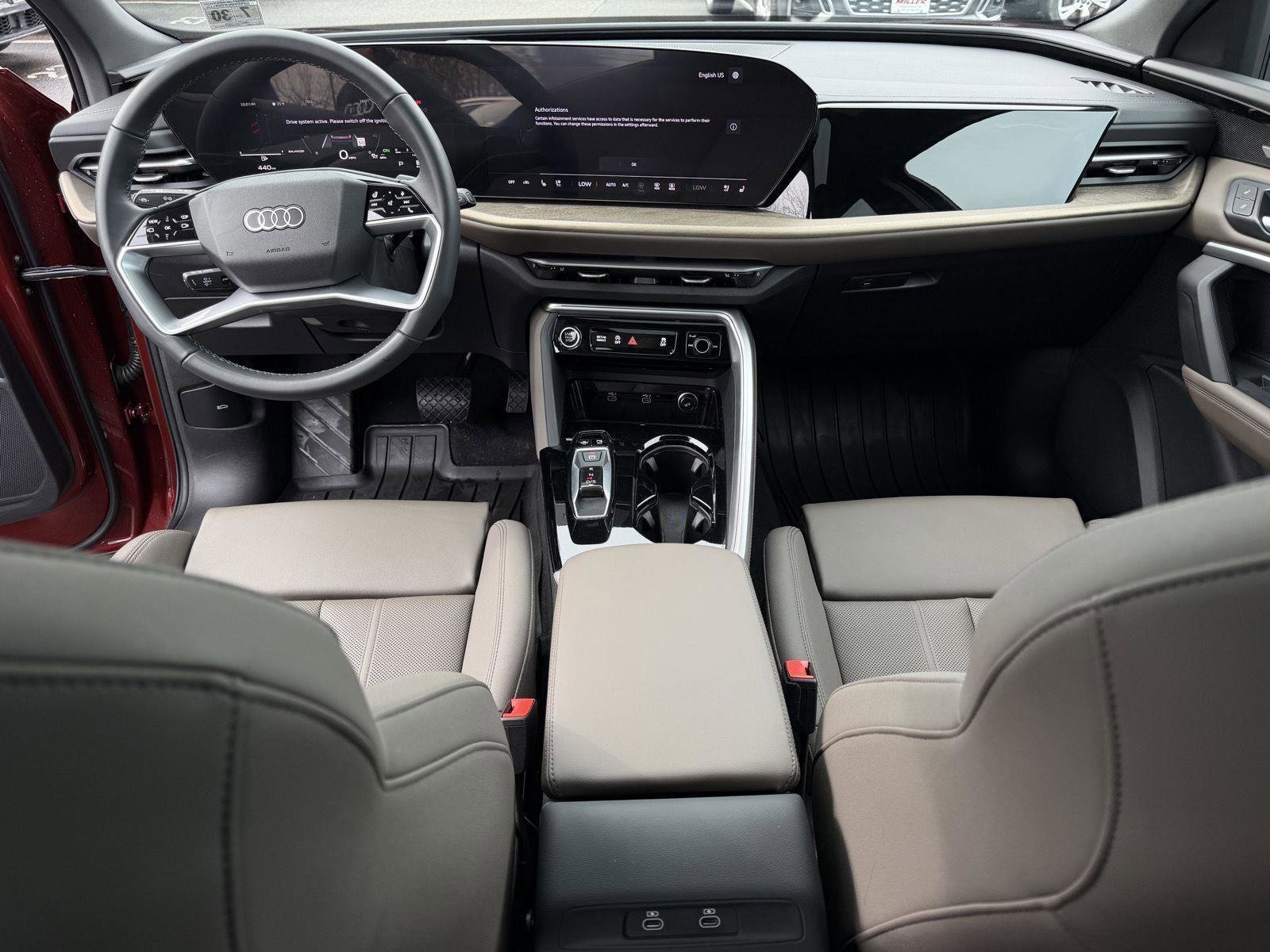 Used 2025 Audi Q5 Premium Plus w/ Premium Plus image 16