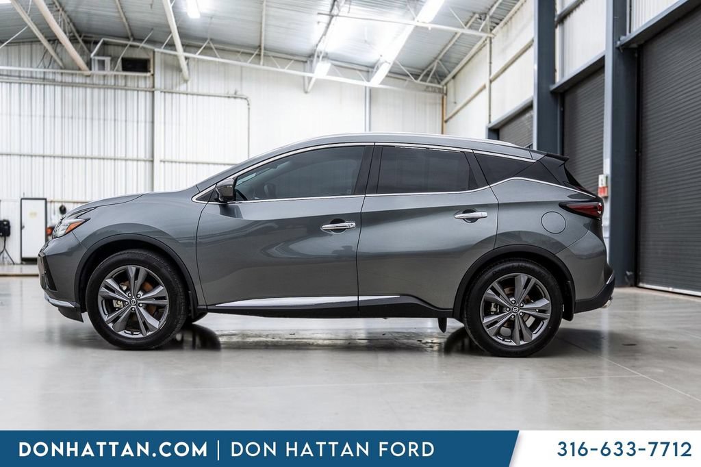 Used 2020 Nissan Murano Platinum w/ Cargo Package FWD image 2