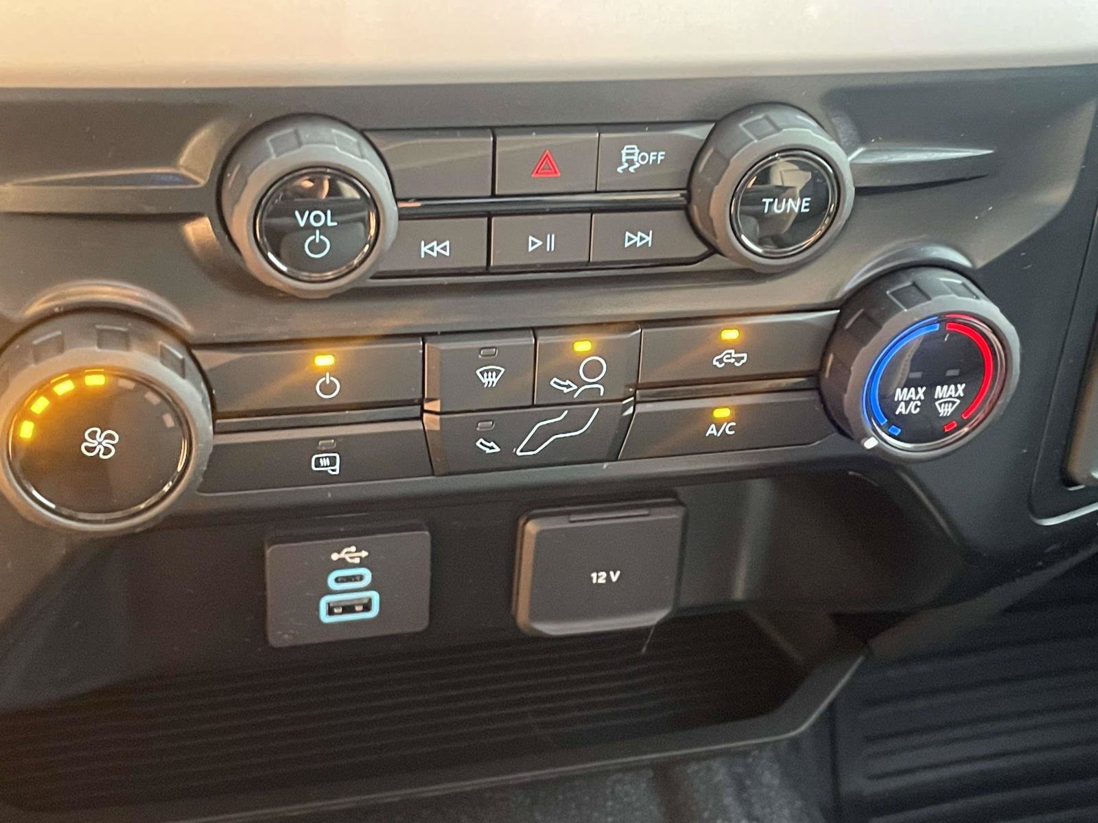 Used 2025 Ford F250 XL w/ XL Chrome Package RWD image 18