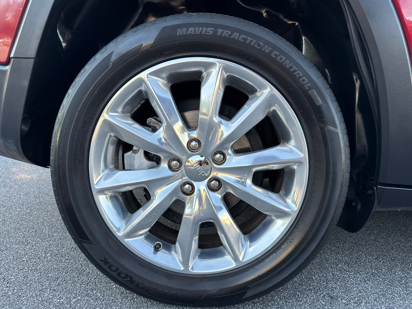 Used 2016 Jeep Cherokee Limited FWD image 19