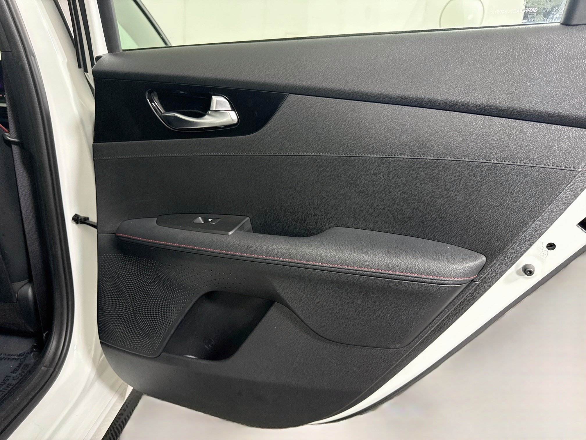 Used 2022 Kia Forte GT w/ GT Technology Package FWD image 28