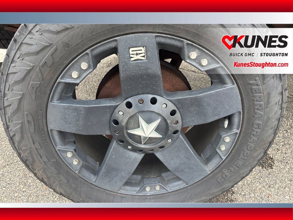 Used 2009 Chevrolet Silverado 1500 LT w/ Power Pack Plus AWD/4WD image 10
