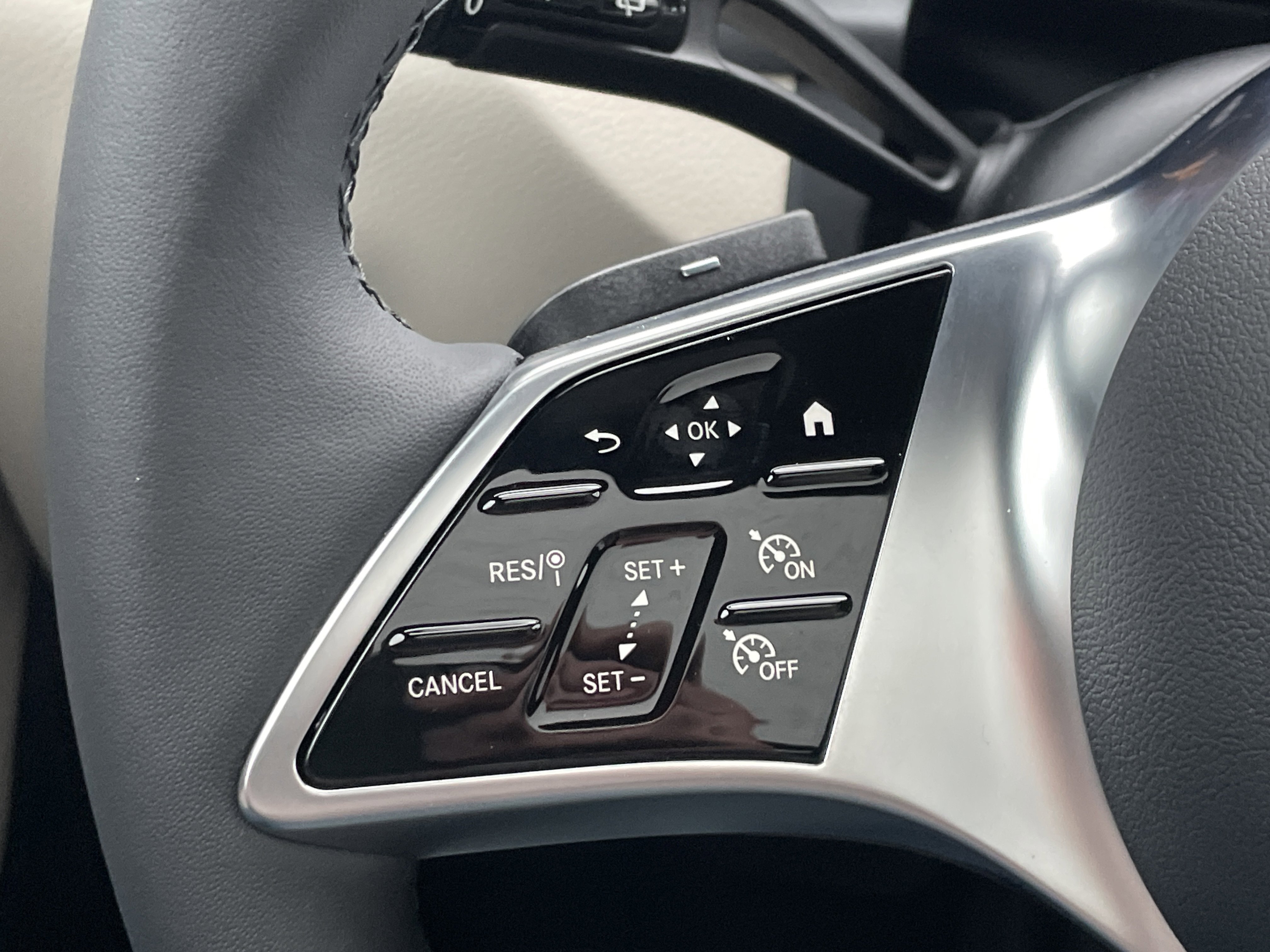 New 2026 Mercedes-Benz GLC 300 image 26