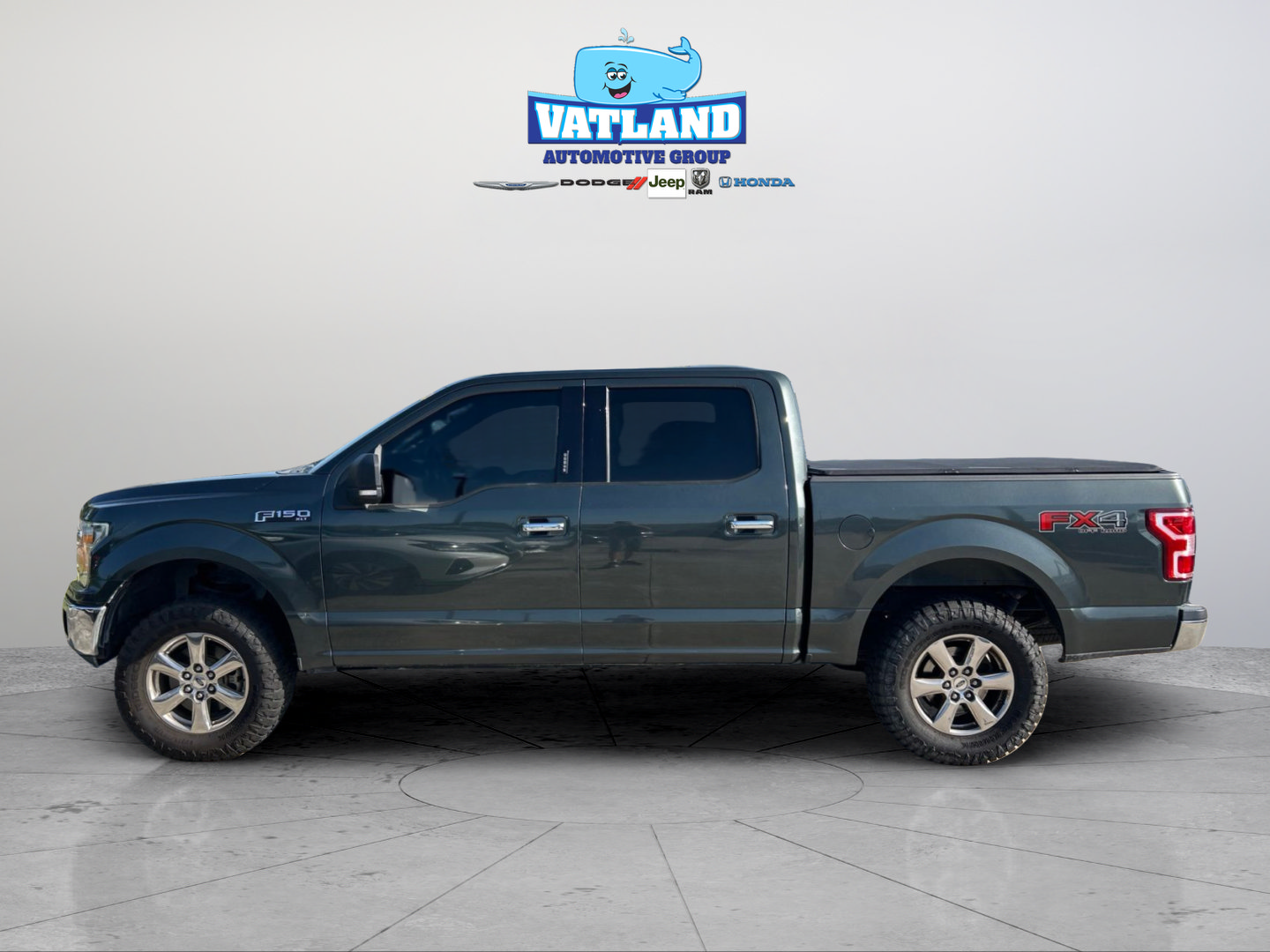 Used 2018 Ford F150 XLT w/ Equipment Group 302A Luxury AWD/4WD image 2