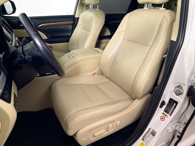 Used 2019 Toyota Highlander Limited image 30