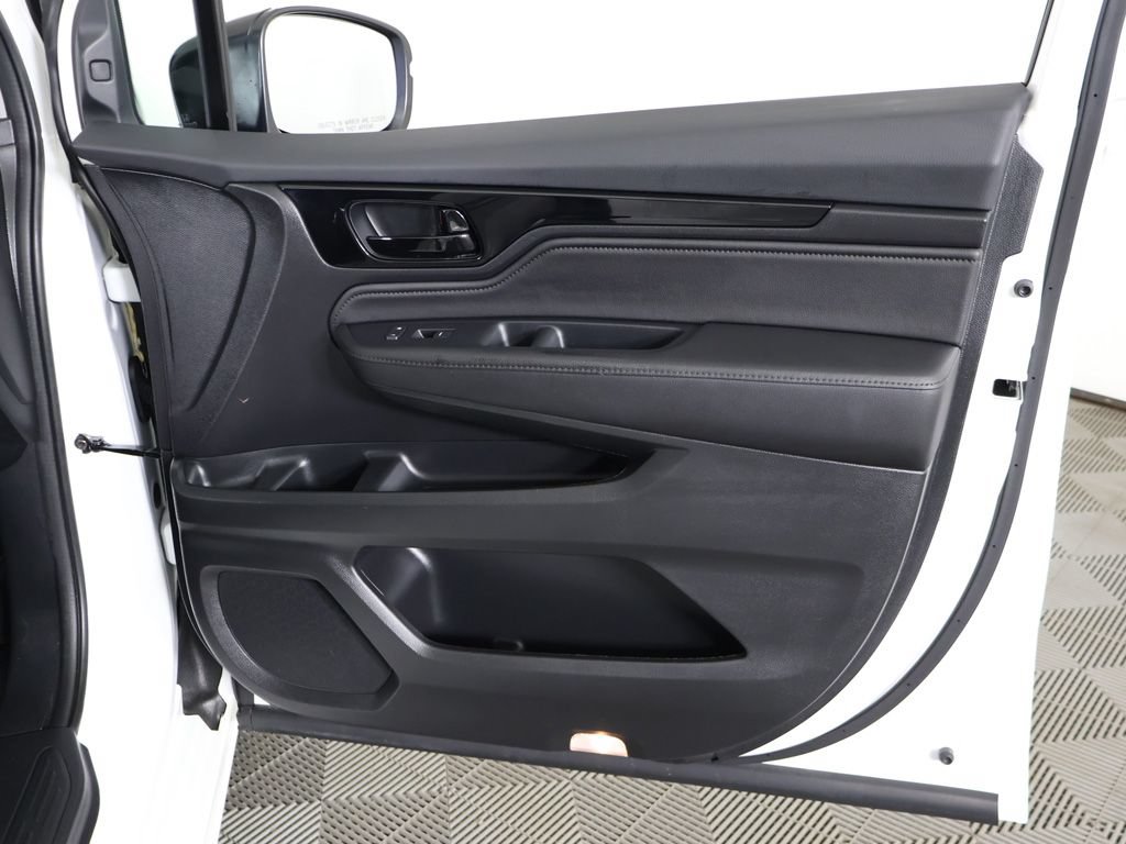 Used 2024 Honda Odyssey Touring image 30