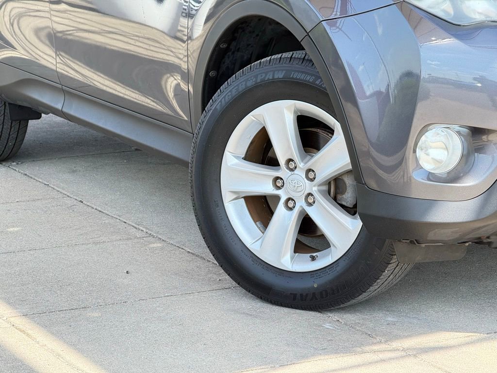 Used 2014 Toyota RAV4 XLE FWD image 10