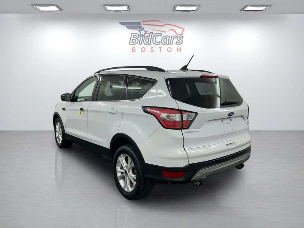 Used 2018 Ford Escape SE w/ SE Sync 3 Package AWD/4WD image 6