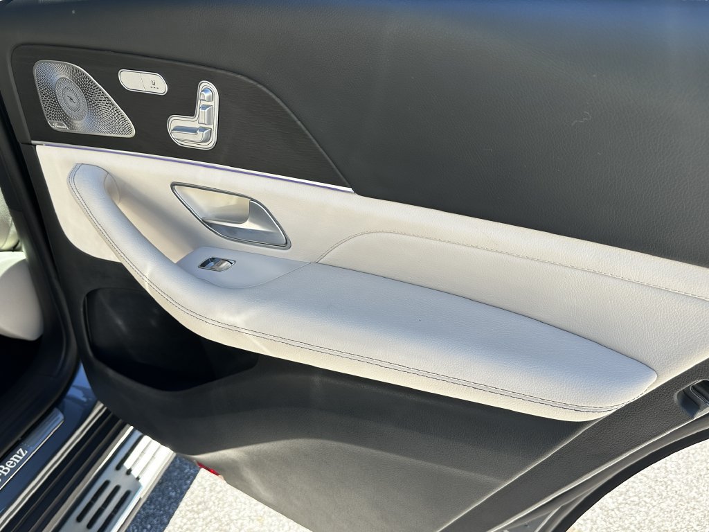 Certified 2025 Mercedes-Benz GLS 450 4MATIC image 19