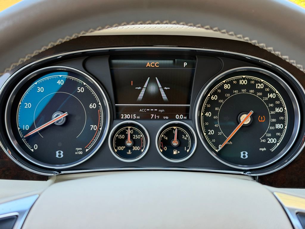 Certified 2018 Bentley Flying Spur V8 AWD/4WD image 17