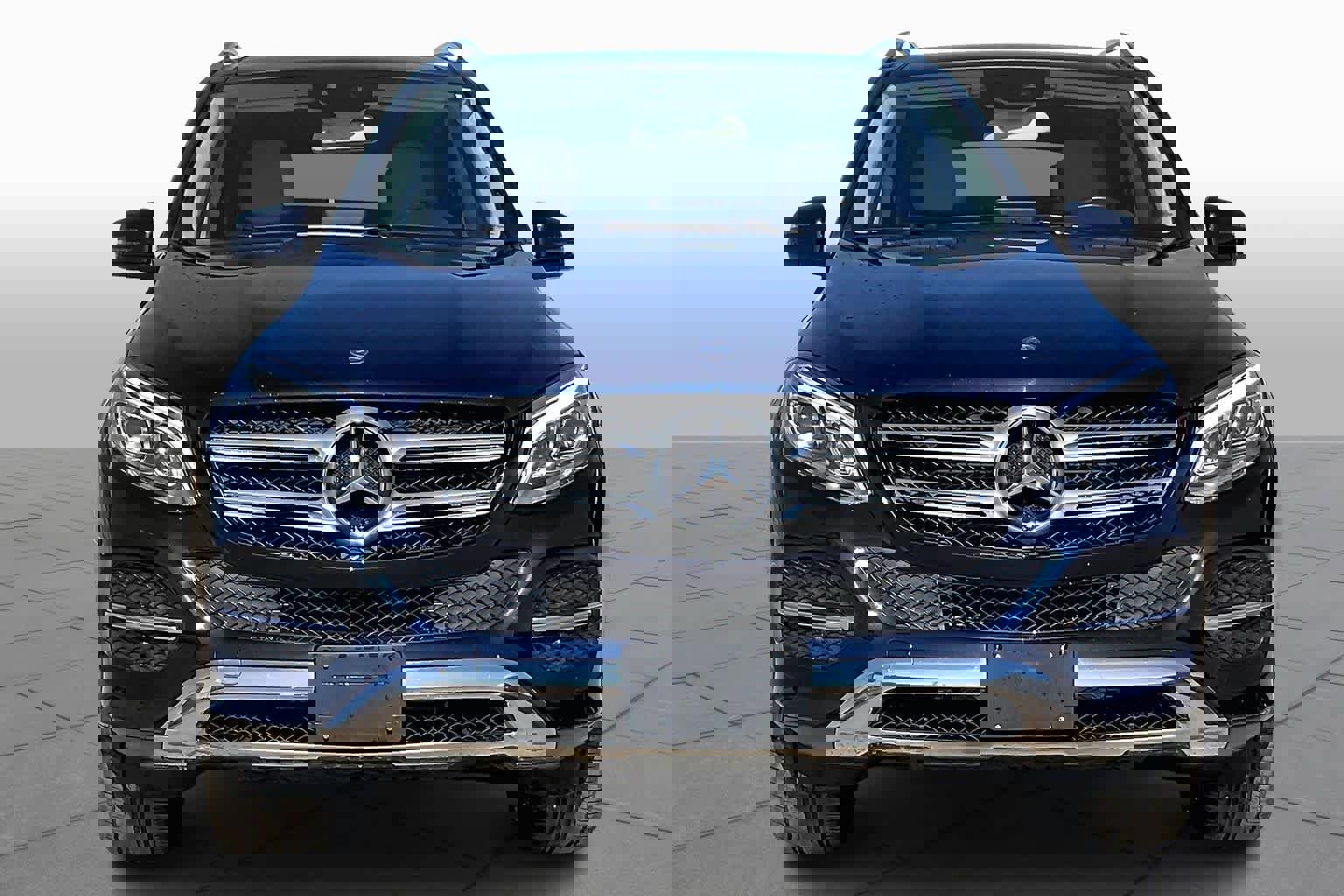 Used 2017 Mercedes-Benz GLE 350 4MATIC w/ Premium 2 Package image 4