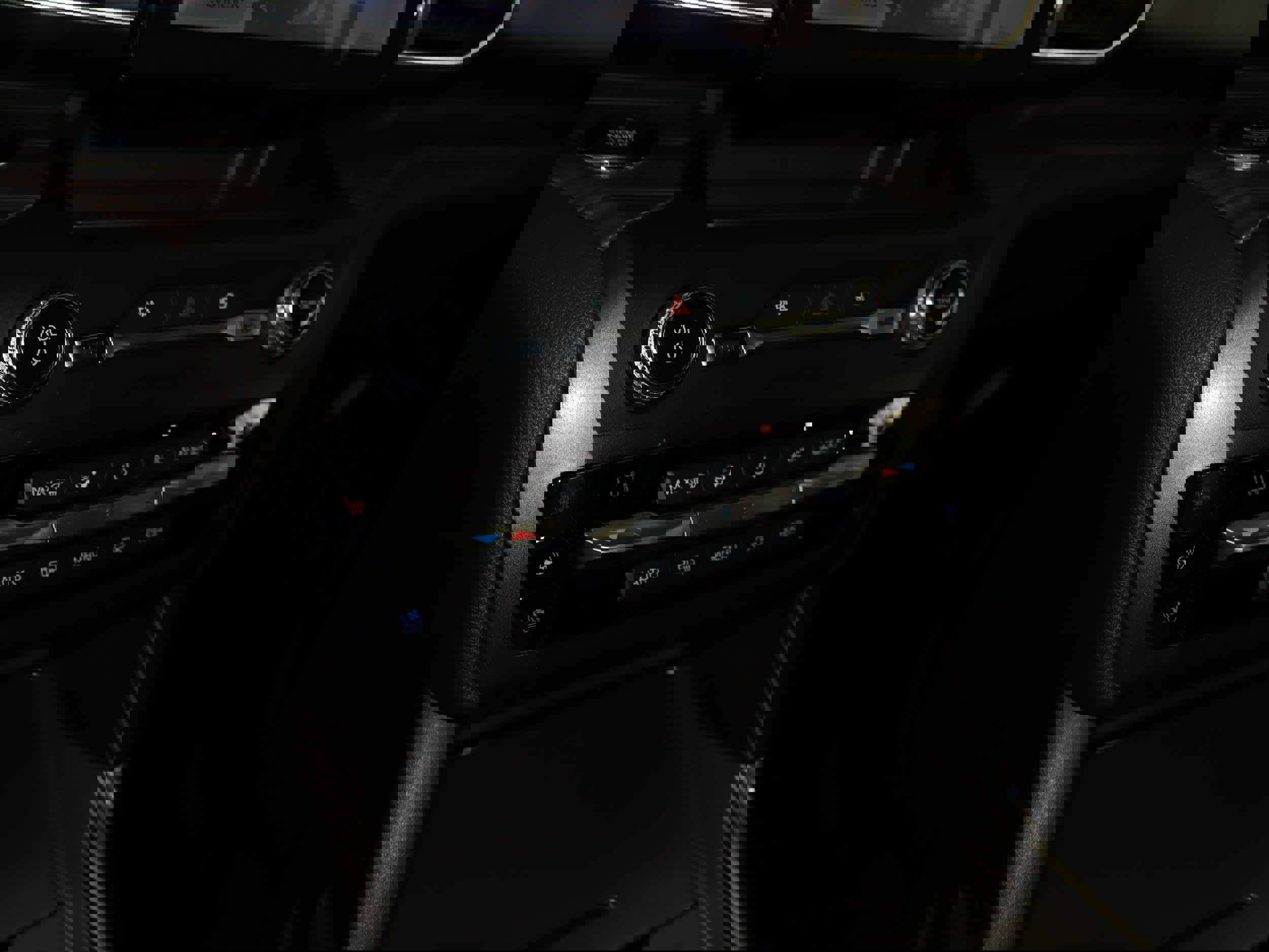 Used 2020 Ford Explorer Limited image 20