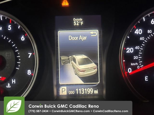 Used 2015 Toyota Camry SE w/ Moonroof Package FWD image 20
