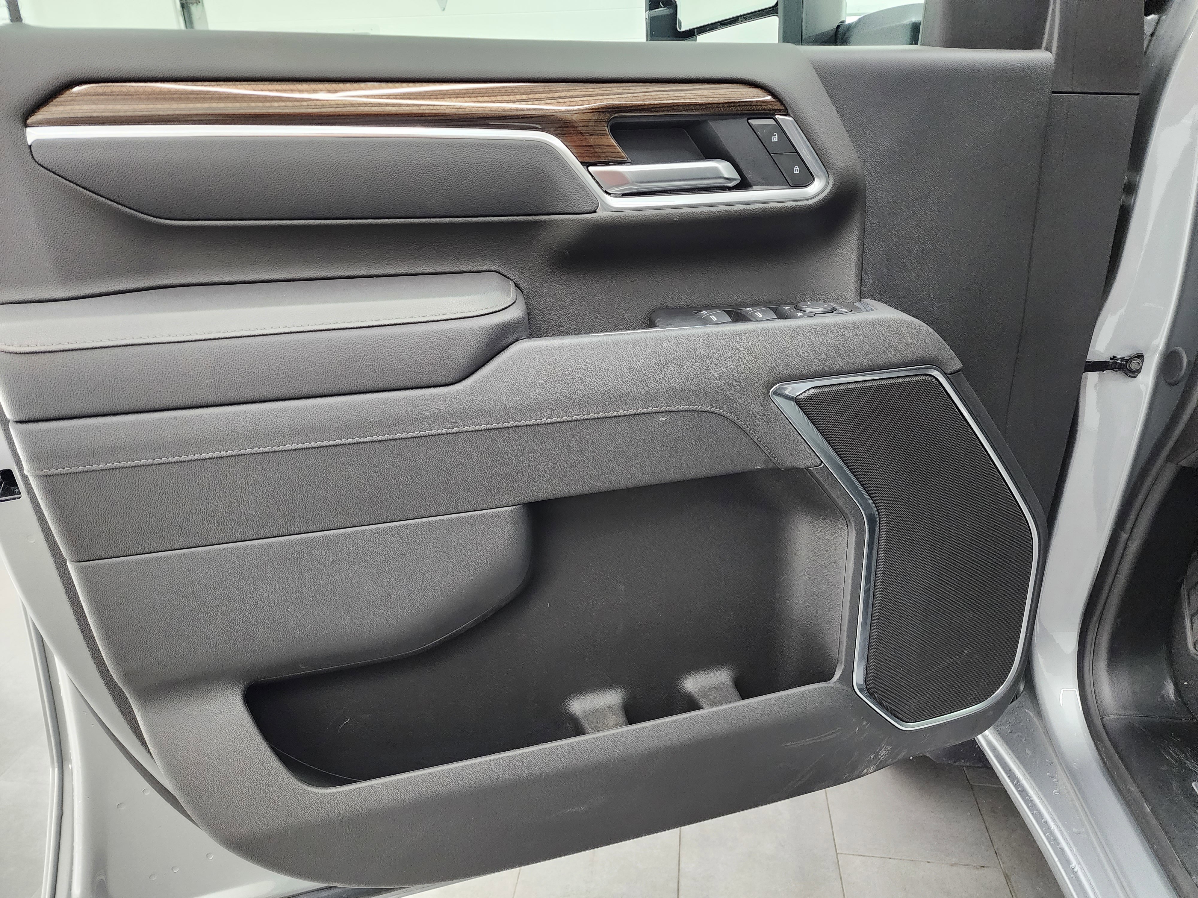 Used 2025 Chevrolet Silverado 2500 LT w/ All Star Edition image 45