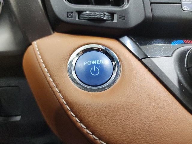 Used 2017 Toyota RAV4 Limited w/ Protection Package image 36