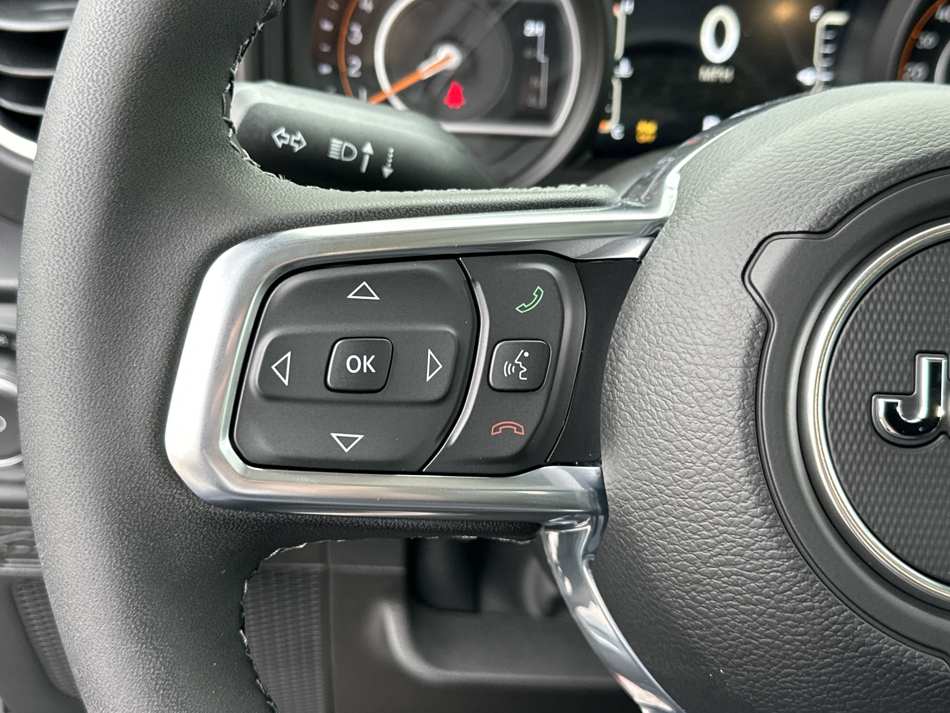 New 2026 Jeep Wrangler Unlimited Sahara AWD/4WD image 9