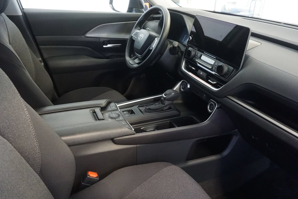 New 2026 Toyota Grand Highlander AWD image 26