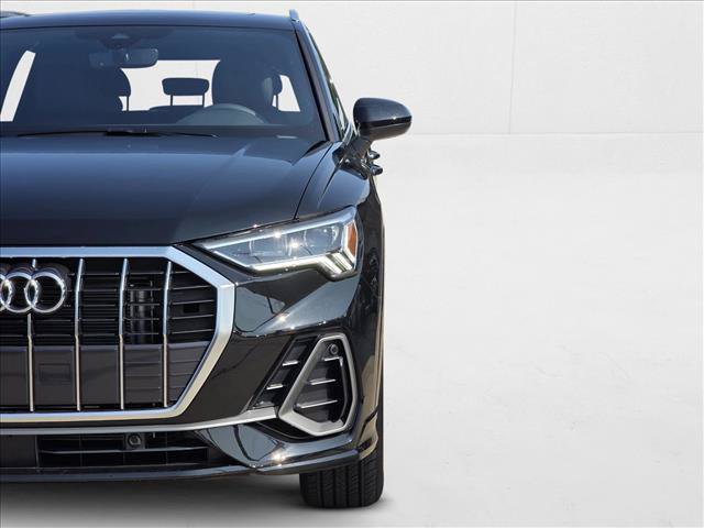 New 2025 Audi Q3 2.0T Premium w/ Convenience Package AWD/4WD image 10