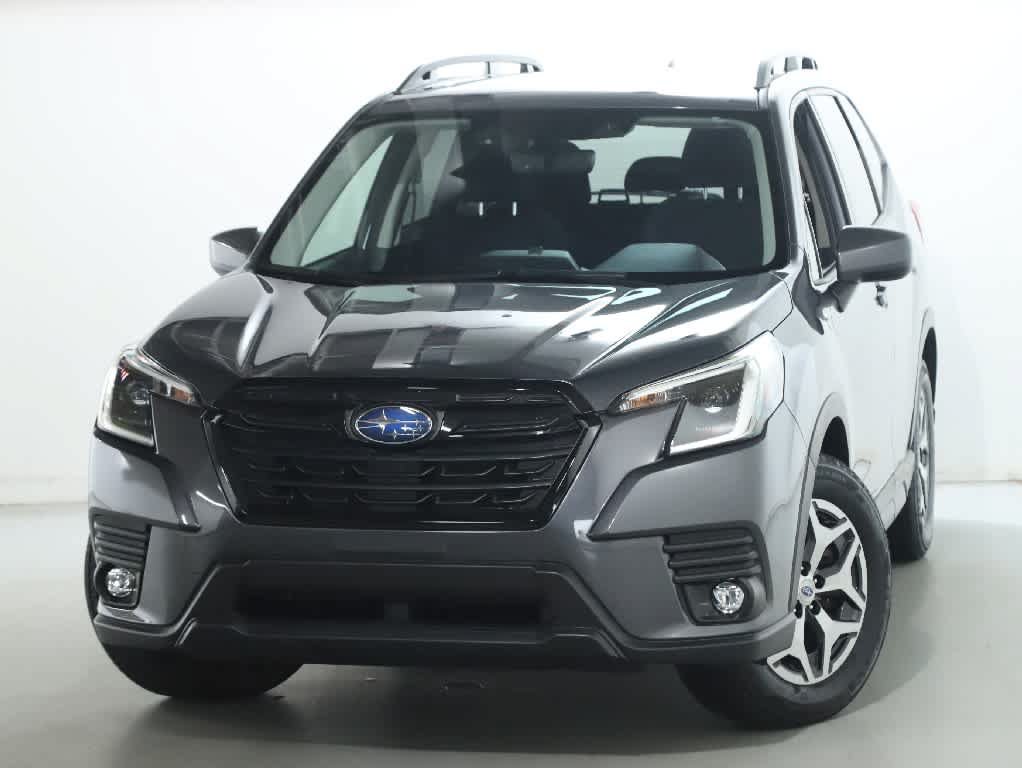 Certified 2024 Subaru Forester Premium AWD/4WD image 3