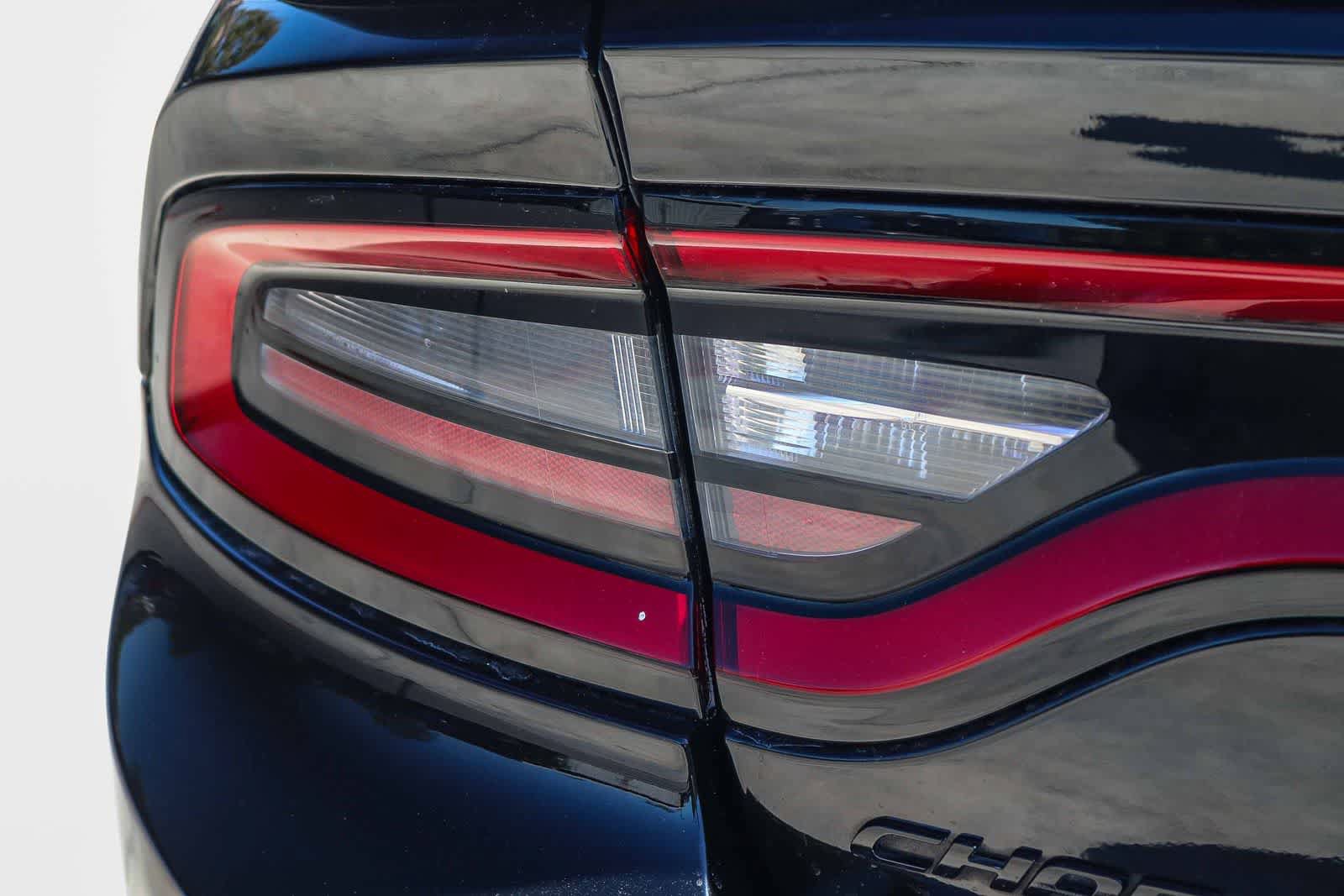 Used 2021 Dodge Charger SXT w/ Blacktop Package RWD image 6