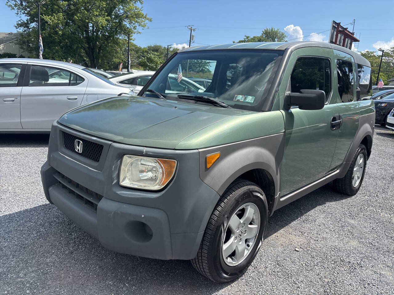 Used 2004 Honda Element EX image 1