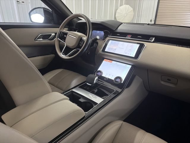 Certified 2022 Land Rover Range Rover Velar R-Dynamic S AWD/4WD image 20