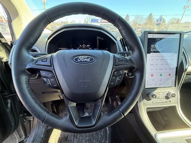 Used 2022 Ford Edge SEL w/ Convenience Package image 16