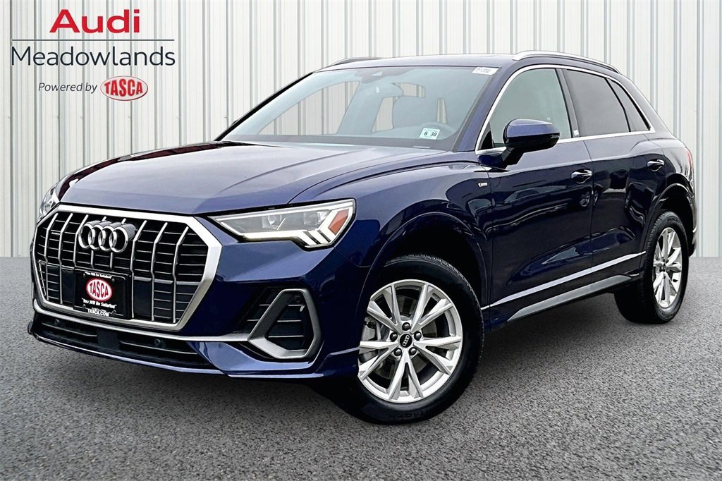 Used 2025 Audi Q3 2.0T Premium w/ Convenience Package image 1