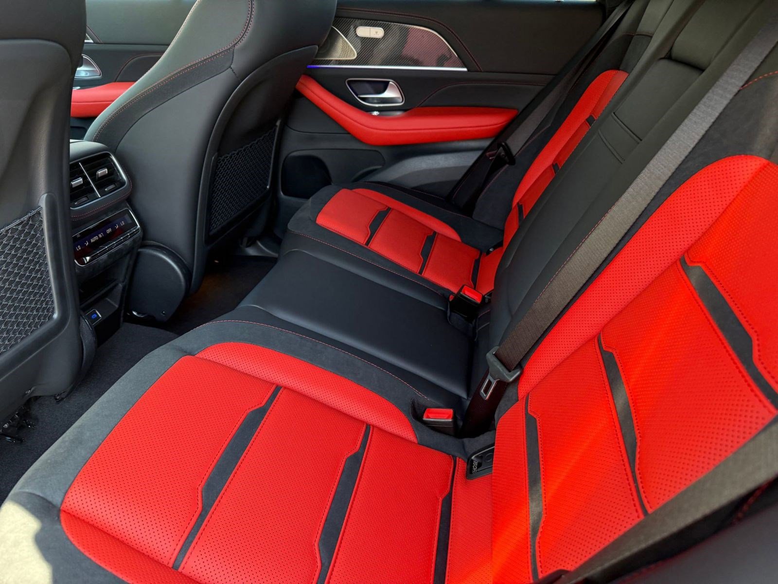 New 2026 Mercedes-Benz GLE 63 AMG S image 21