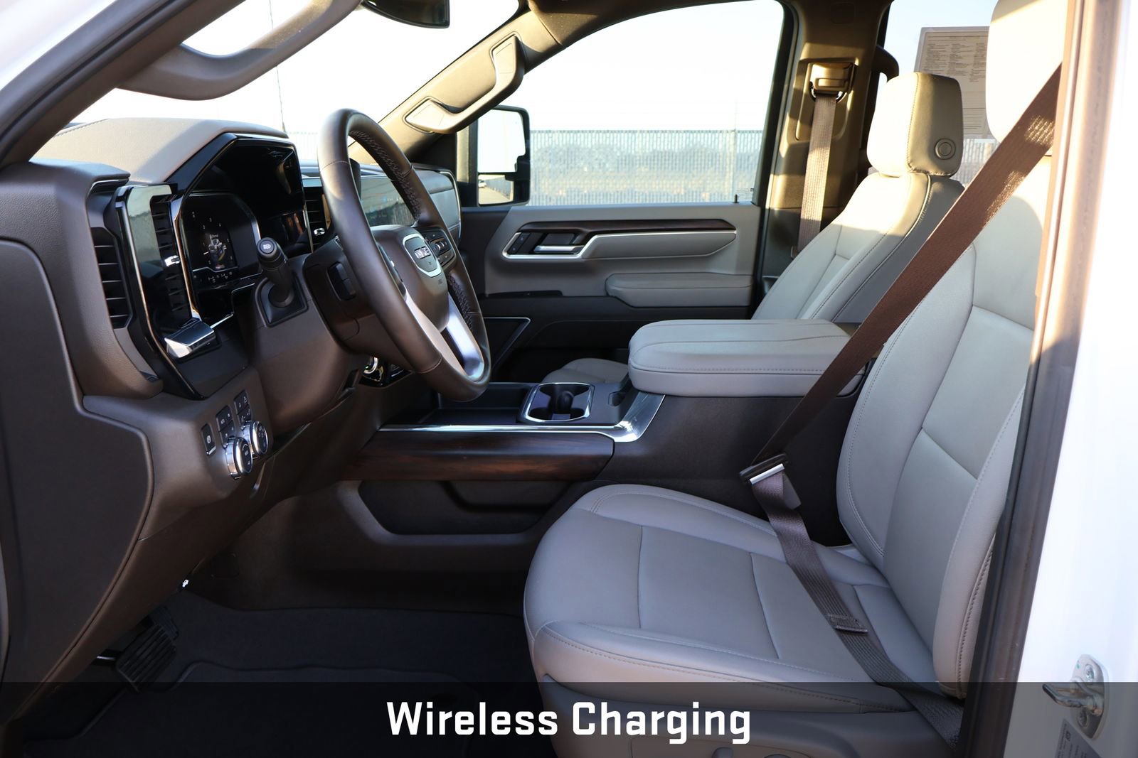 Used 2025 GMC Sierra 2500 SLT w/ Texas SLT Premium Package image 31