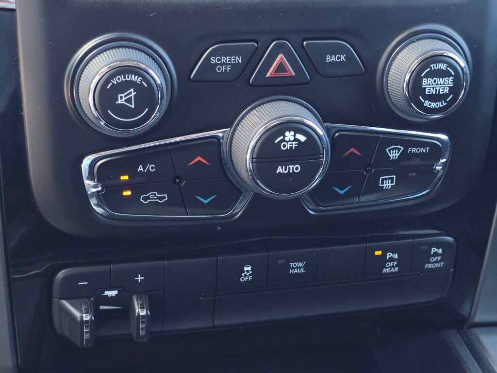 Used 2015 RAM 1500 Sport w/ Sport Premium Group AWD/4WD image 34