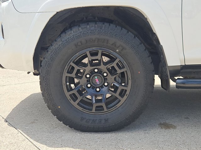 Used 2017 Toyota 4Runner TRD Off-Road Premium image 21