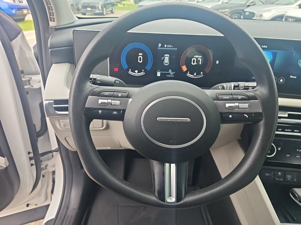 Certified 2025 Hyundai Tucson SEL AWD/4WD image 16