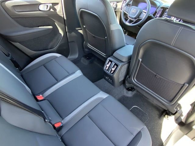 New 2025 Volvo EX40 Core w/ Climate Package image 16