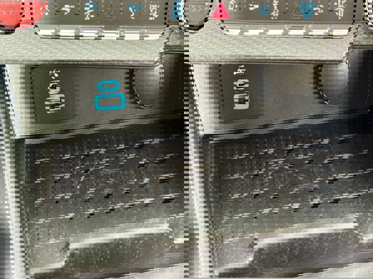 Used 2024 Ford Mustang Premium image 17