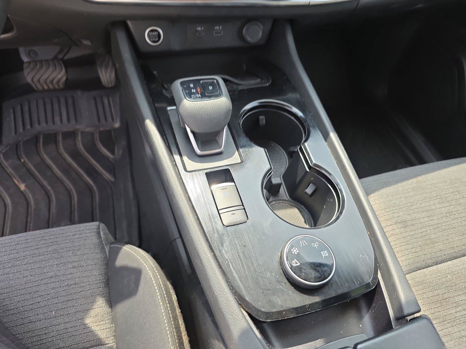 Used 2023 Nissan Rogue SV AWD/4WD image 29
